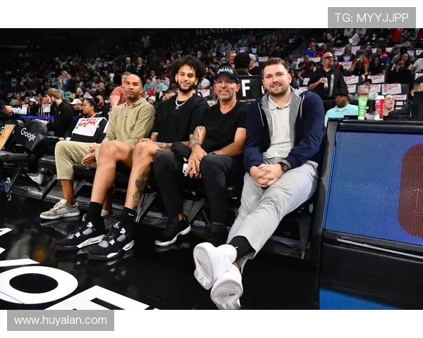 基德直言加福德戴维斯同场失灵攻防两端难达标战术效果不佳需调整